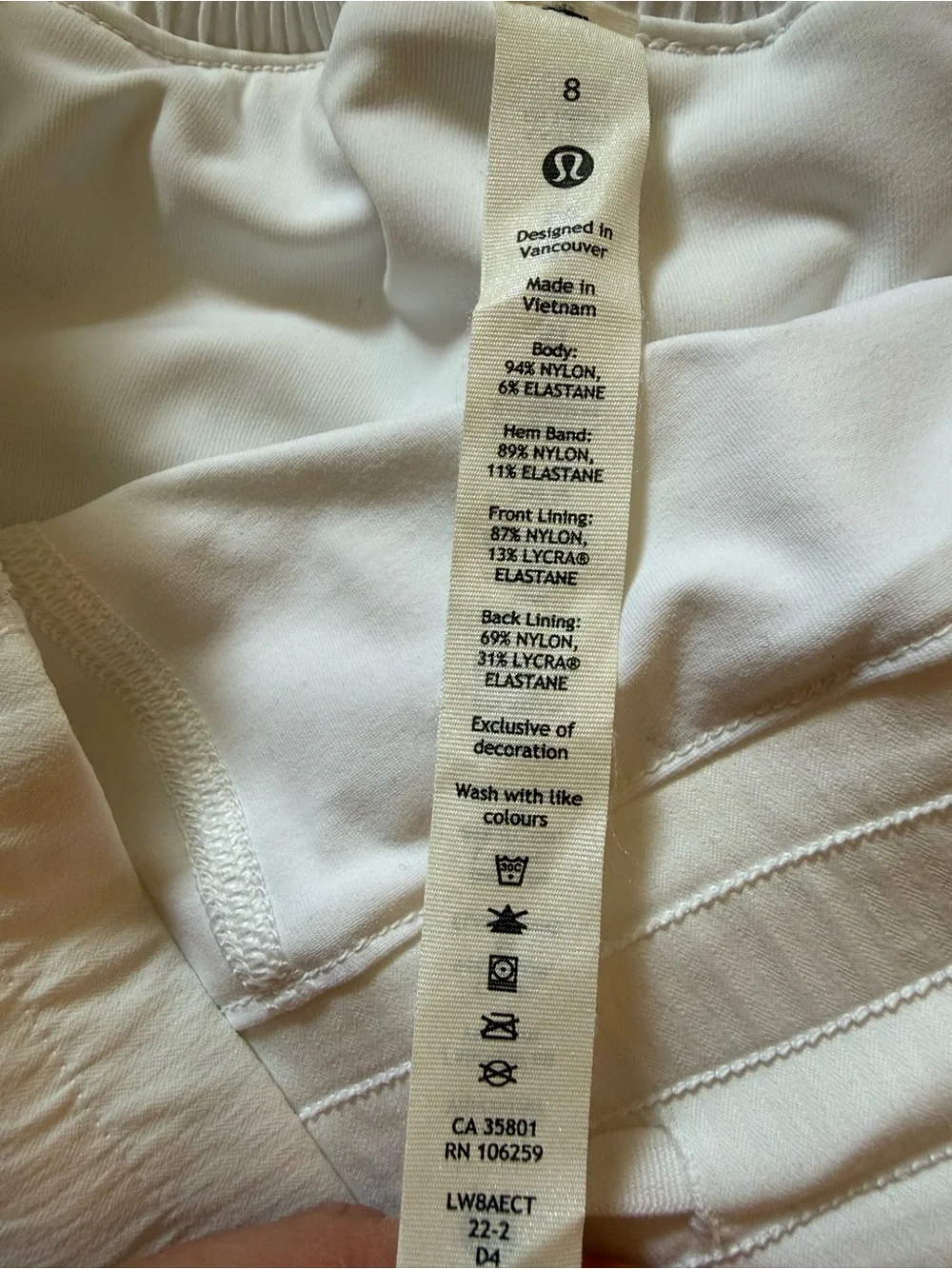 Lululemon Hotty Hot High-Rise Skirt in white size 8